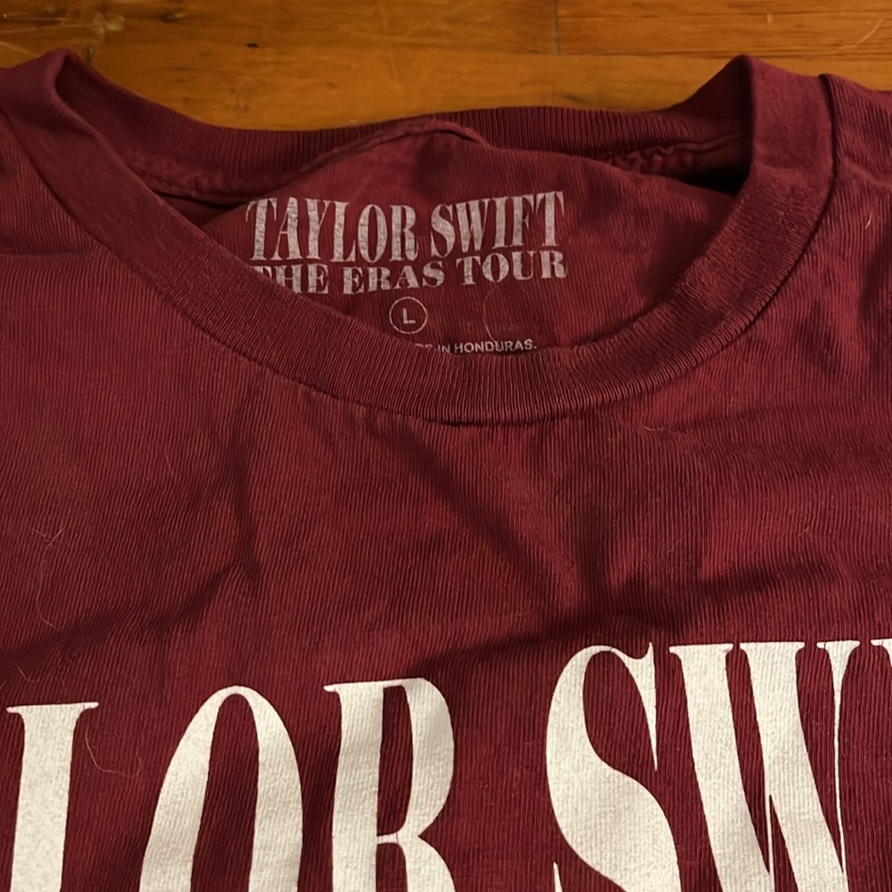 Taylor Swift Maroon 'The Eras Tour' Short Sleeve Tee - Picture 2 of 4